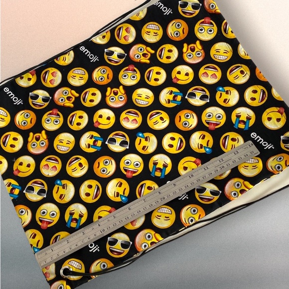Handmade String Bag Emoji Tote Backpack - Picture 3 of 9